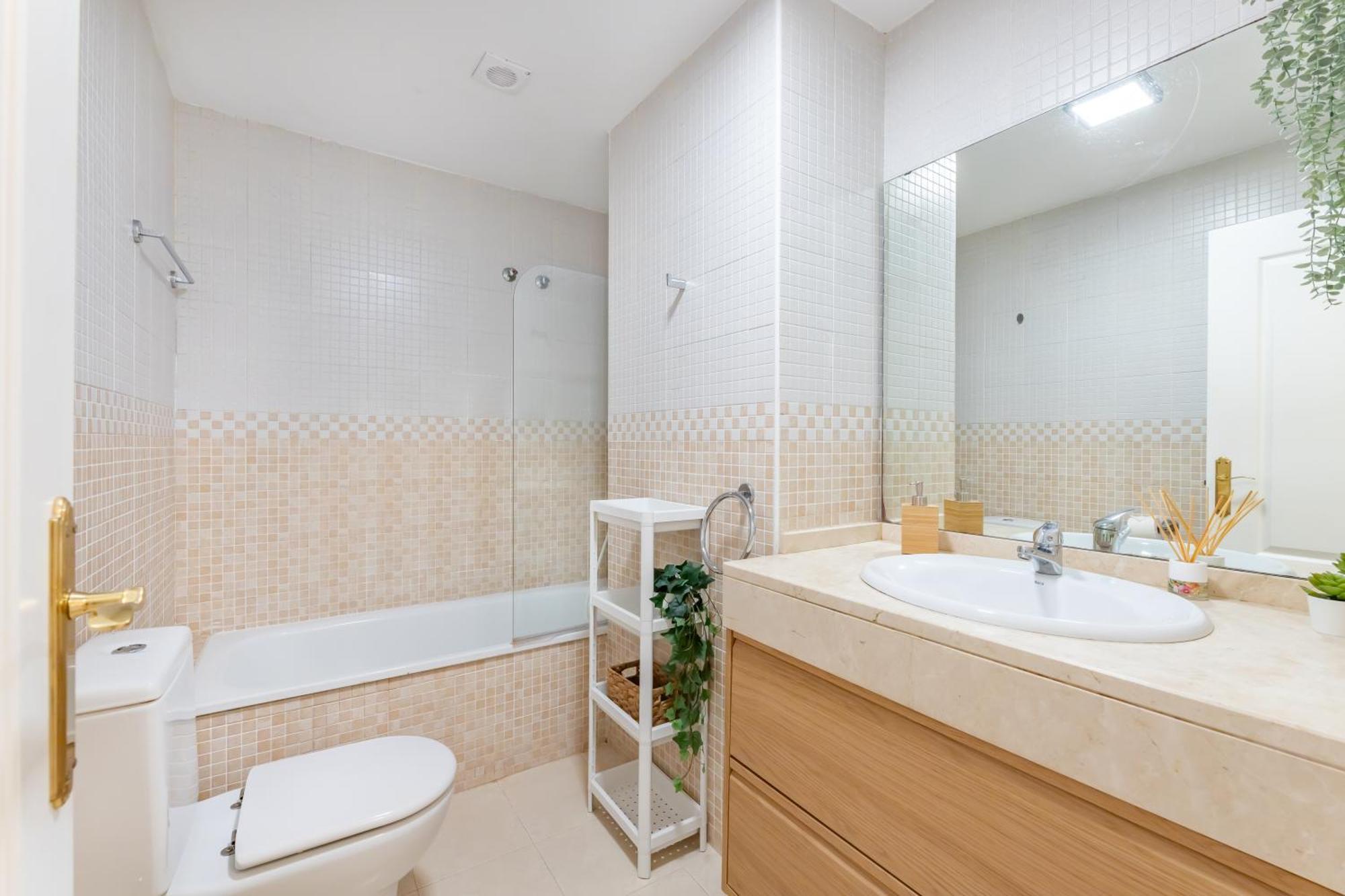 Vb Amapolas 2Bdr Sea Views & Relax Benalmadena Luaran gambar